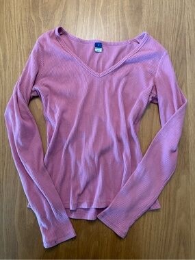Old Navy Ribbed V-Neck Long Sleeve Top - pink